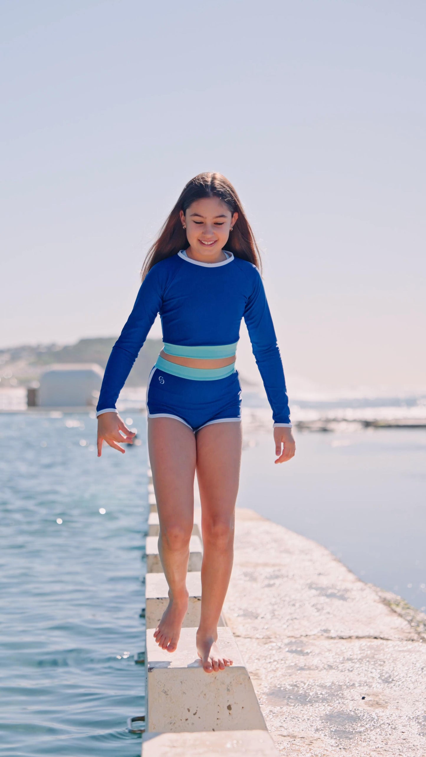 Cropped rash shirt in Azure